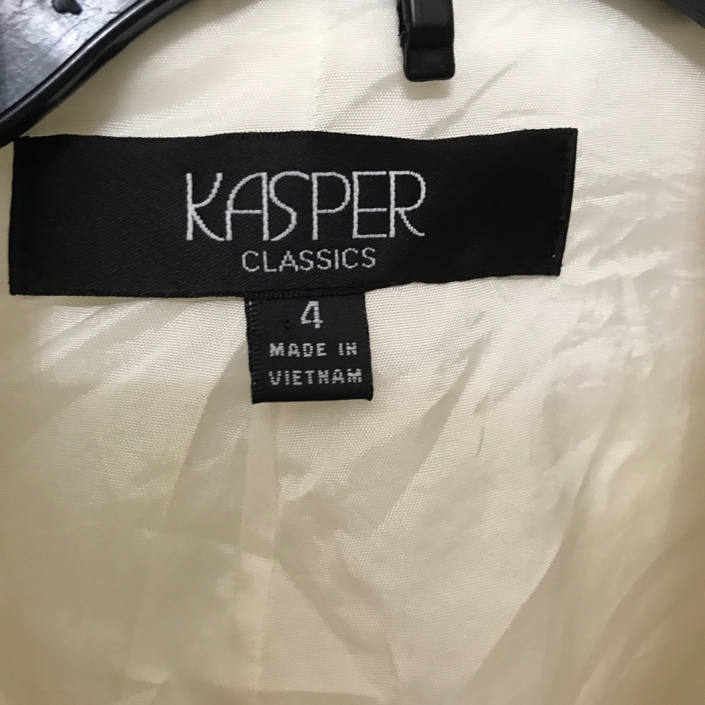 Suit - Picture 2 of 6